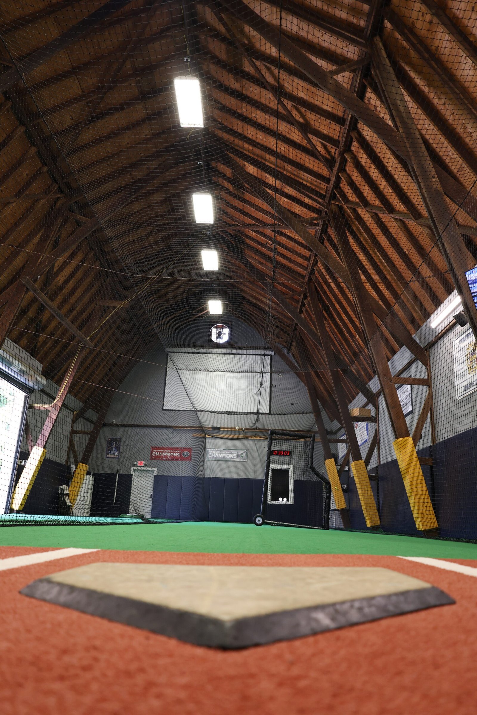 Indoor hitting lane